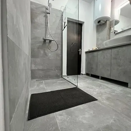 Apartment - Old *